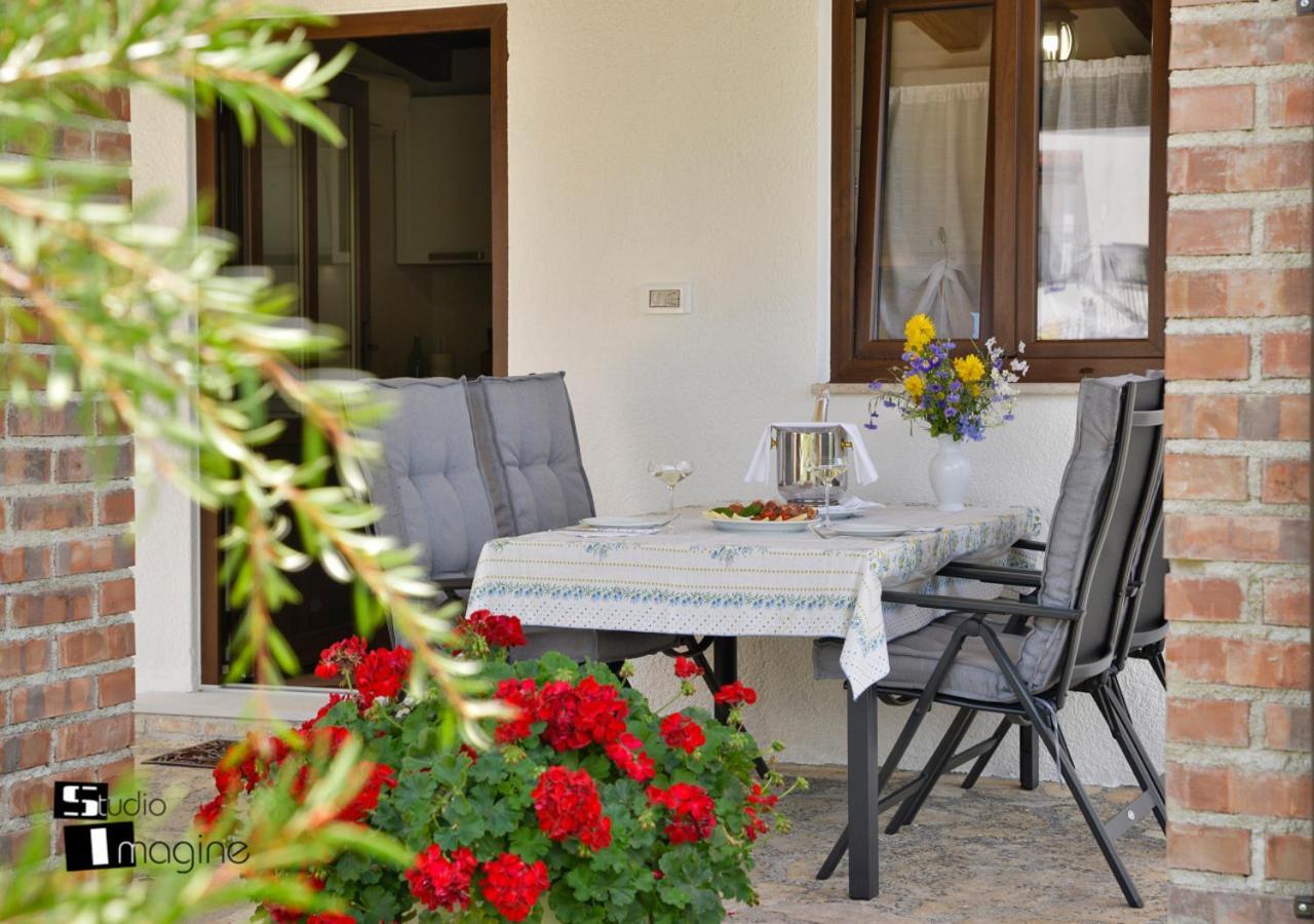 Charming Stone Cottage By The Sea Umag Exterior photo