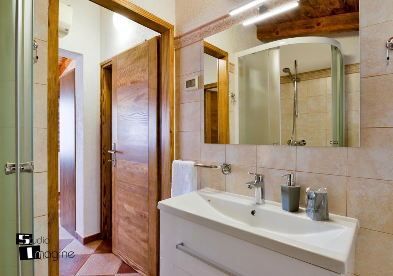 Charming Stone Cottage By The Sea Umag Exterior photo